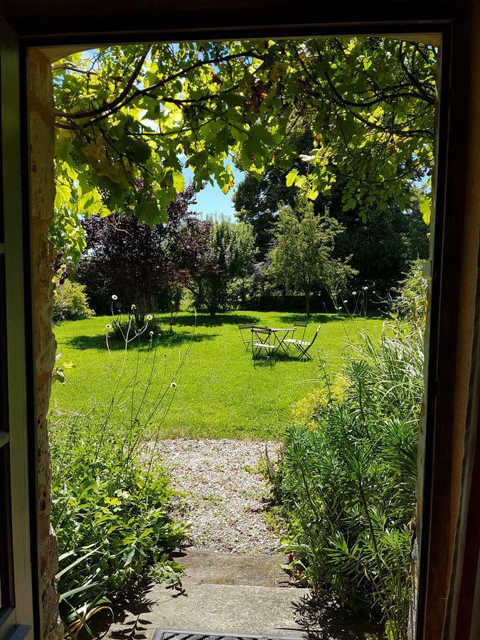 Le Bourgis Bed & Breakfast La Chapelle-Montligeon Exterior photo