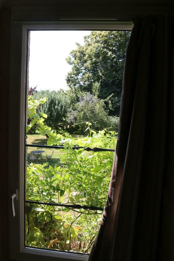 Le Bourgis Bed & Breakfast La Chapelle-Montligeon Exterior photo