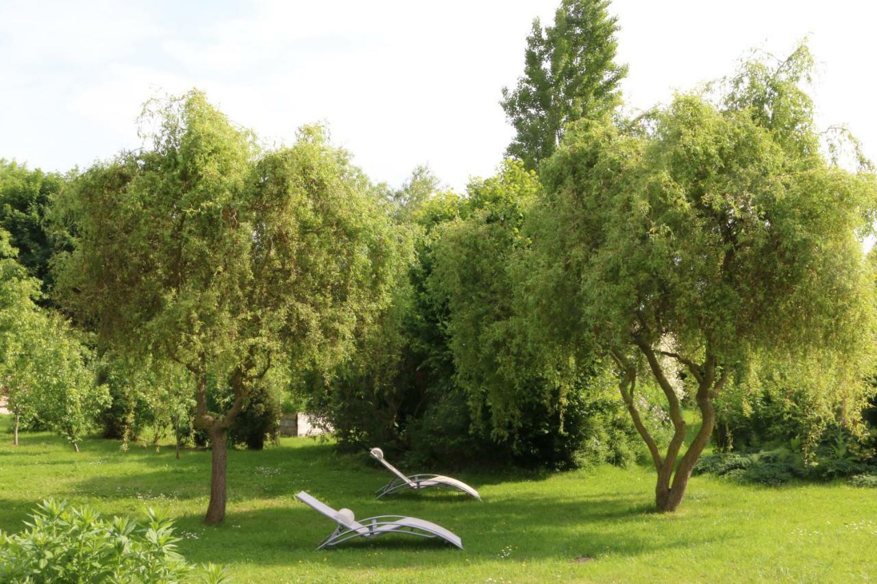 Le Bourgis Bed & Breakfast La Chapelle-Montligeon Exterior photo